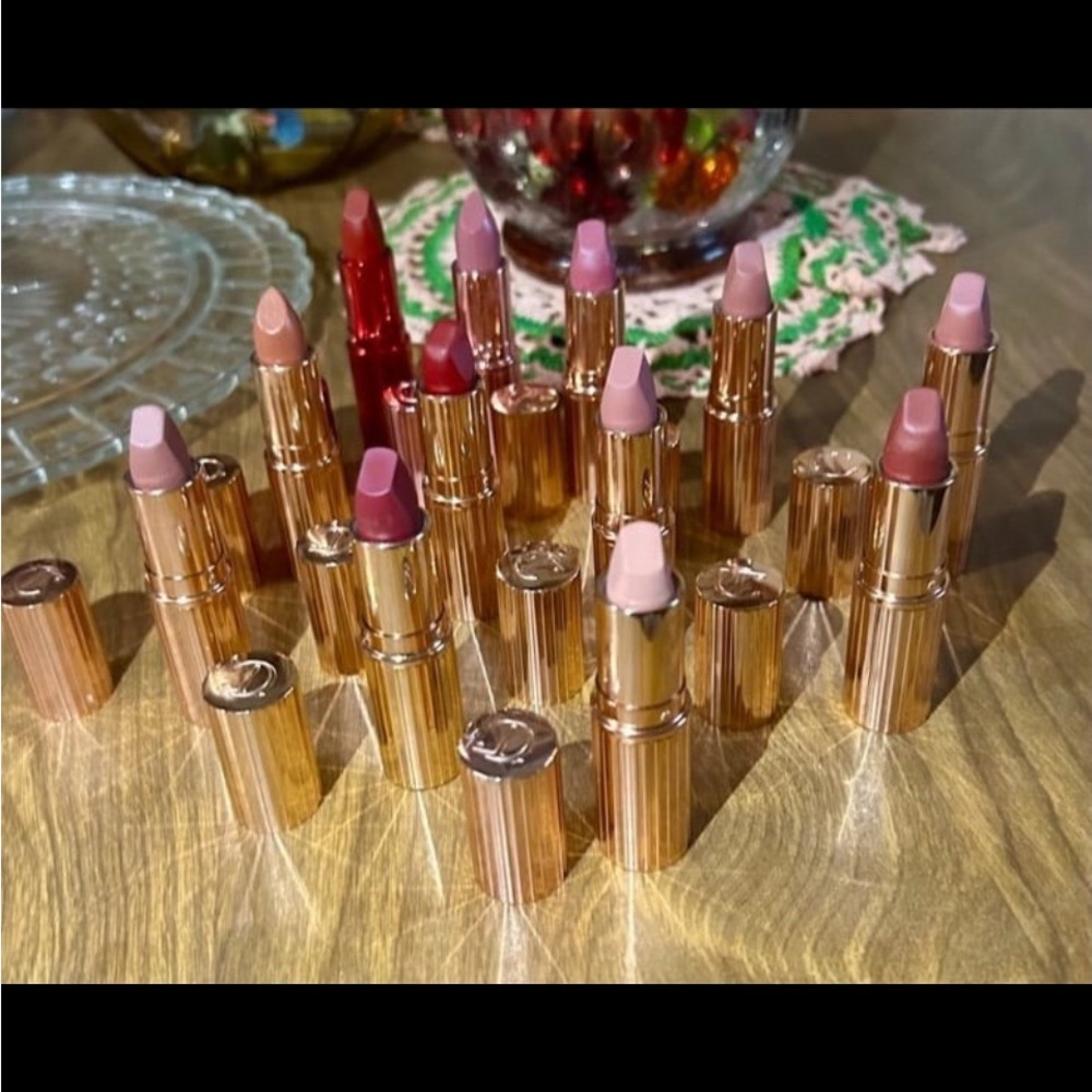 Luxurious Lipstick Set with Gold Cases
